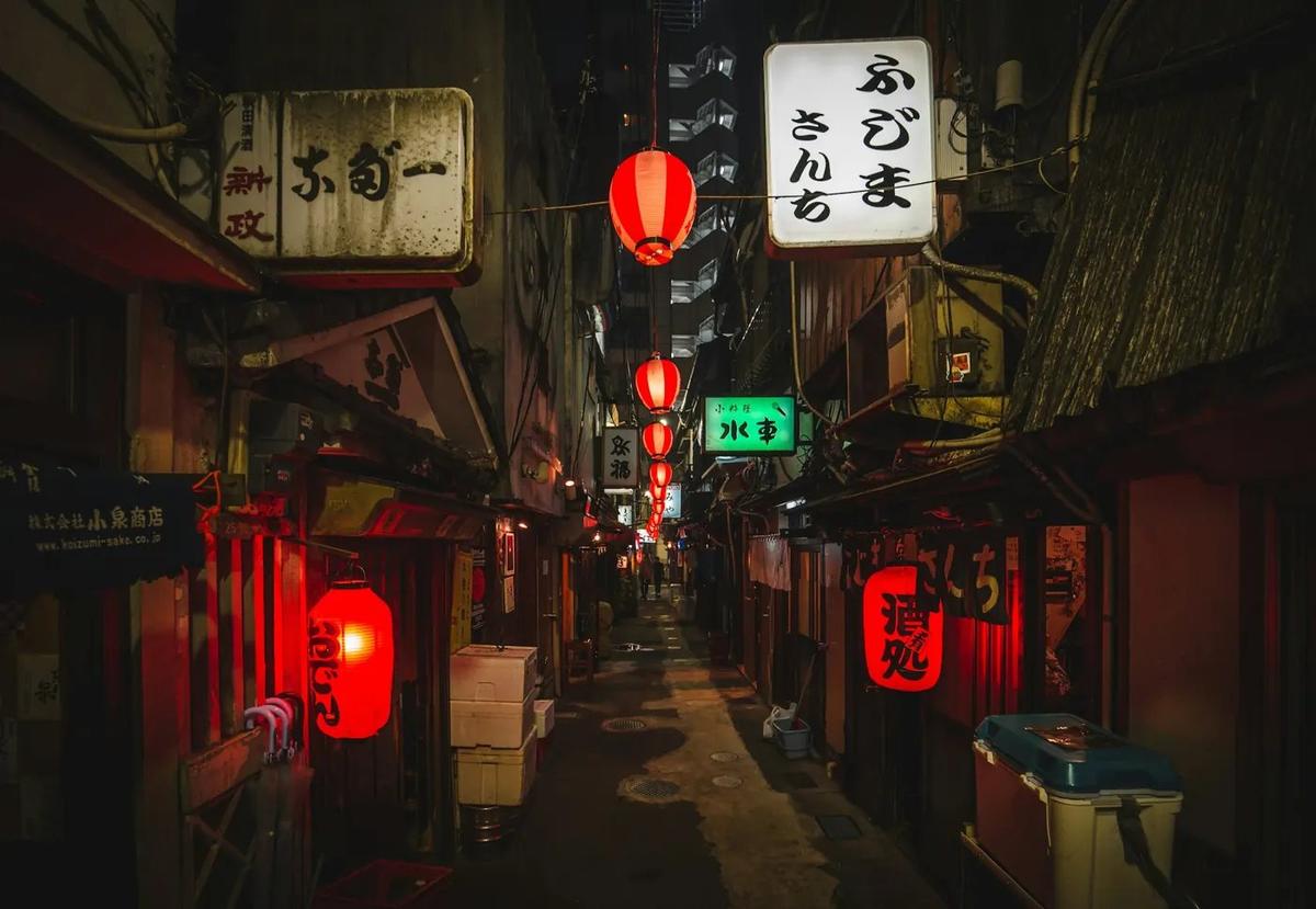 A Shinjuku alley at night